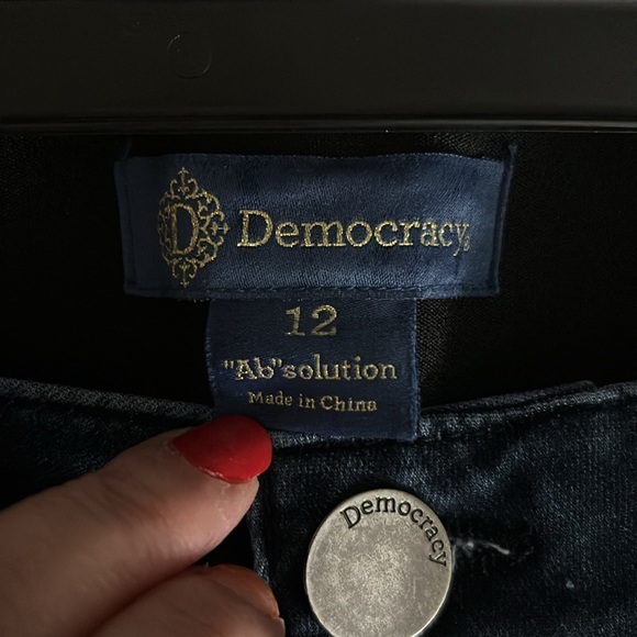 Size 12 Democracy Jeans. Like New! - Picture 4 of 5